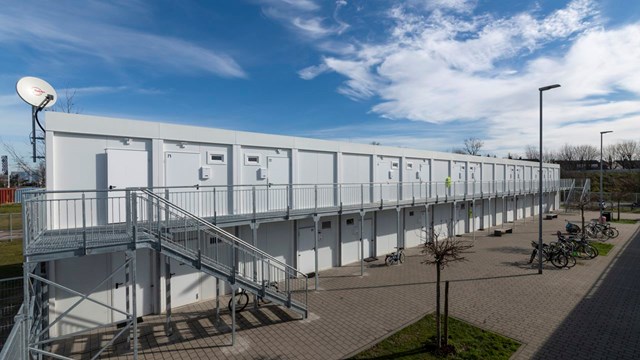 Zweigeschossige Asylunterkunft in Waghaeusel
