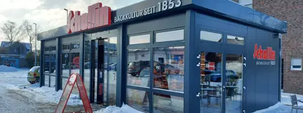 Backshop mit Schaufenstern in Modulbauweise Losberger Modular Systems