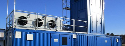 Aggregatecontainer mit Kühlturm