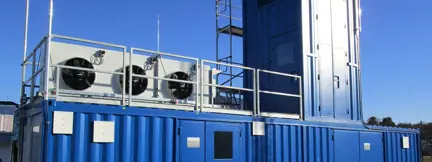 Aggregatecontainer mit Kühlturm