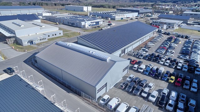 Leichtbauhalle Induflex Luftaufnahme