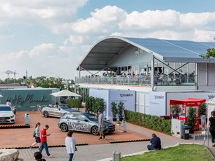Losberger De Boer maxiflex Emporium at Mercedes Benz